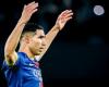 أخبار الكرة السعودية | حكيمي يُقلد احتفال مُشجع الهلال السعودي الشهير.. صورة | Elahlyfans